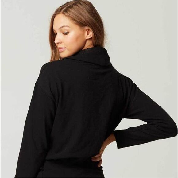 New. L*SPACE cropped sweatshirt. Retails $129. Small - Picture 5 of 13